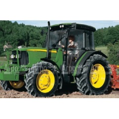 Многофункциональный минитрактор John Deere 5615 в Великих Луках